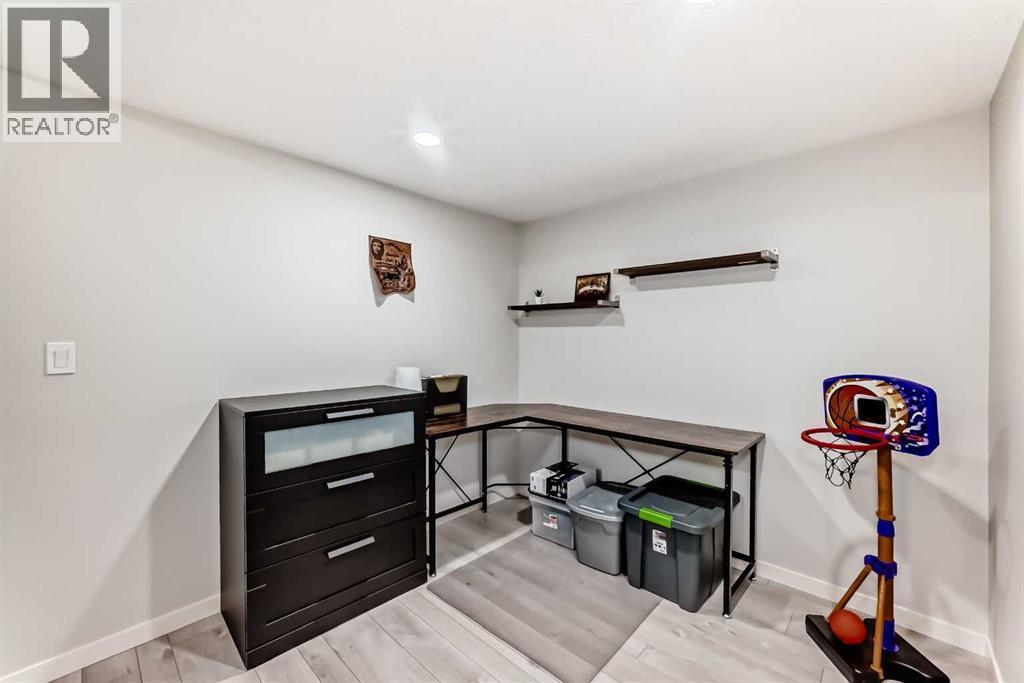 54 Seton Manor Se, Calgary, AB - Indoor