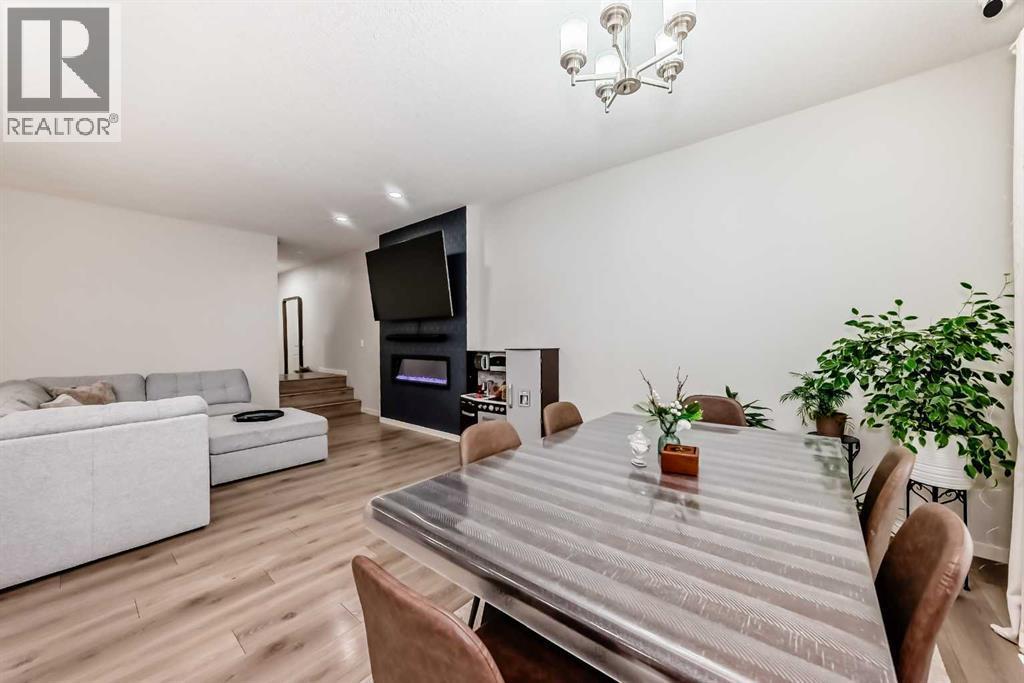 54 Seton Manor Se, Calgary, AB - Indoor