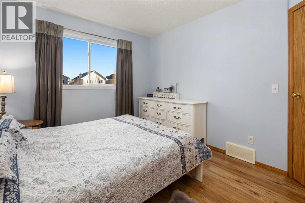 118 Bridleridge Way Sw, Calgary, AB - Indoor Photo Showing Bedroom