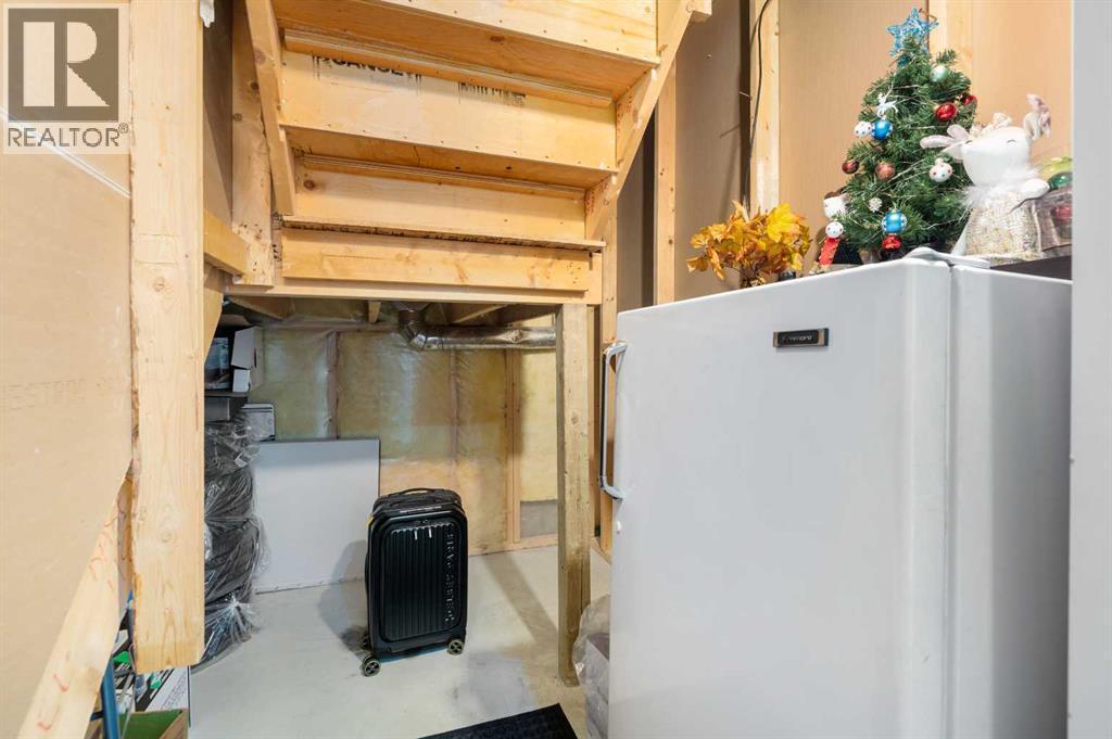 118 Bridleridge Way Sw, Calgary, AB - Indoor