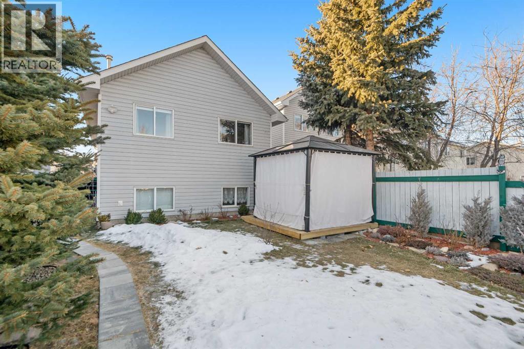 118 Bridleridge Way Sw, Calgary, AB - Outdoor