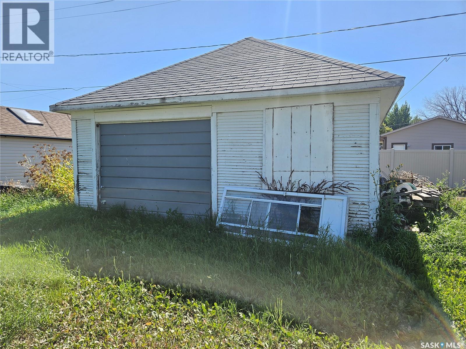 245 Oriole Avenue, Briercrest, SK - Outdoor