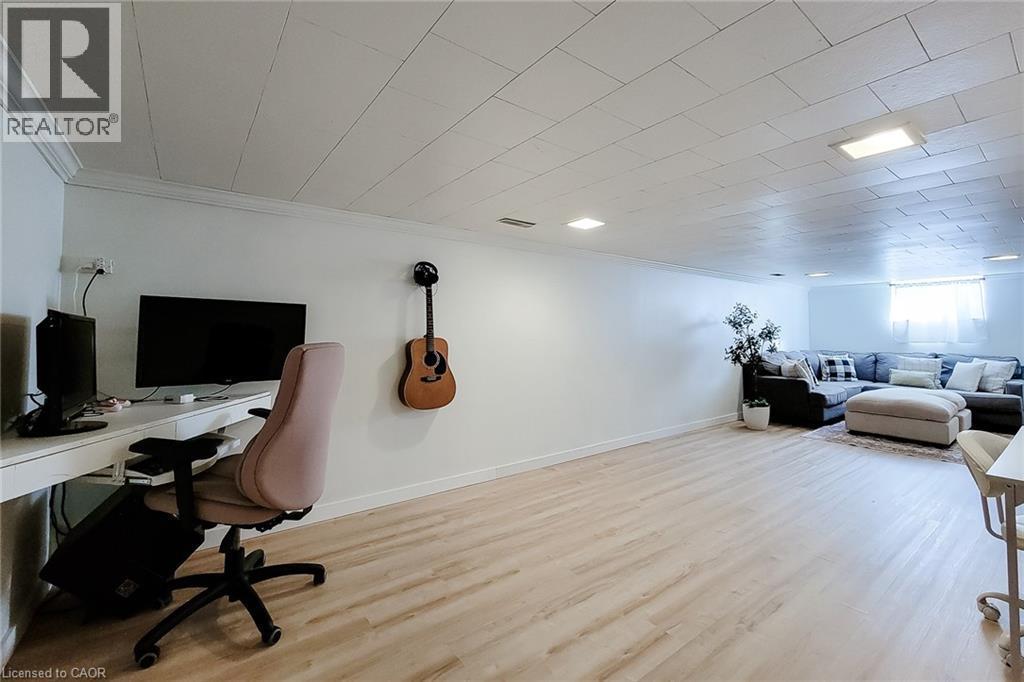 13 Unity Side Road, Caledonia, ON - Indoor Photo Showing Office