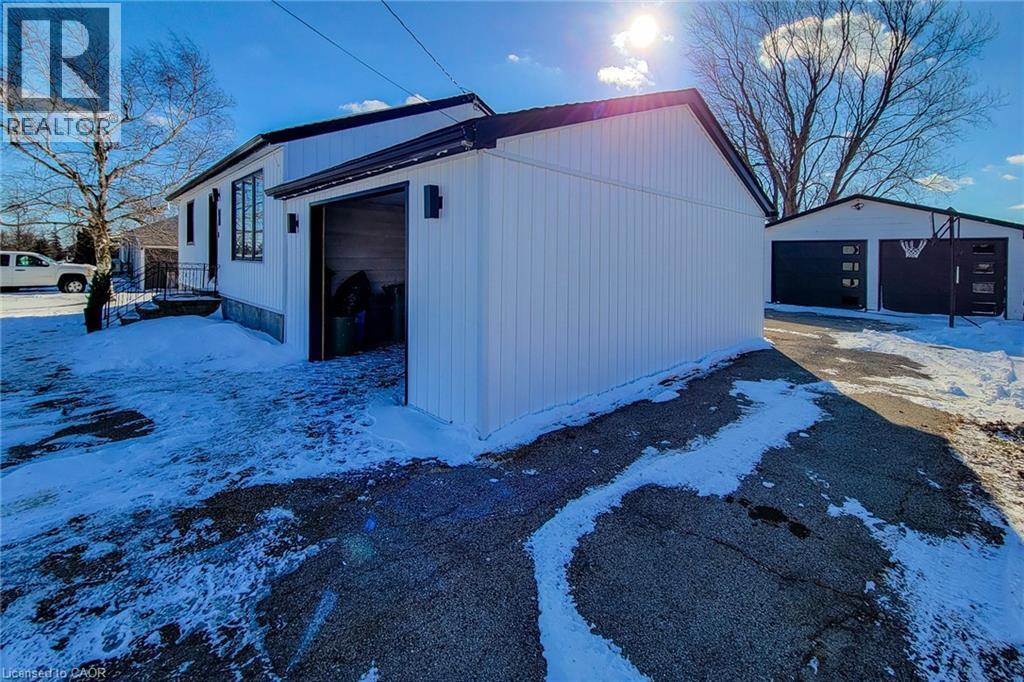 13 Unity Side Road, Caledonia, ON - Outdoor