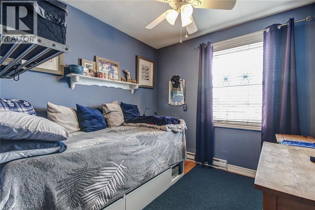 1858 Lakeshore Road W, Mississauga, ON