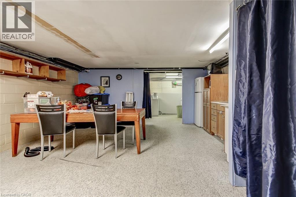 1858 Lakeshore Road W, Mississauga, ON