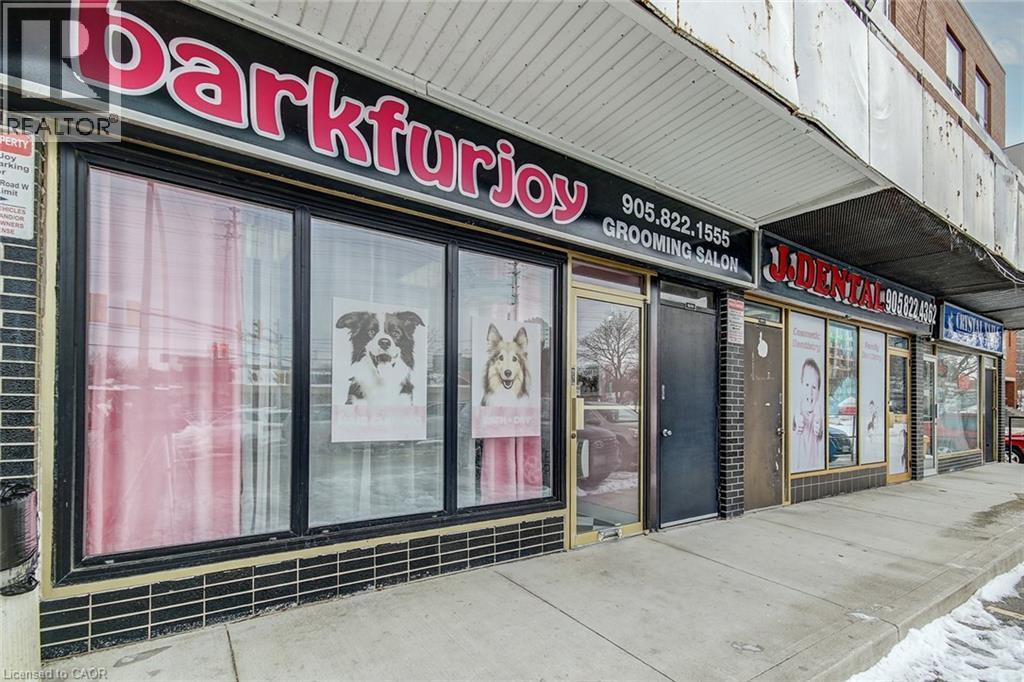 1858 Lakeshore Road W, Mississauga, ON