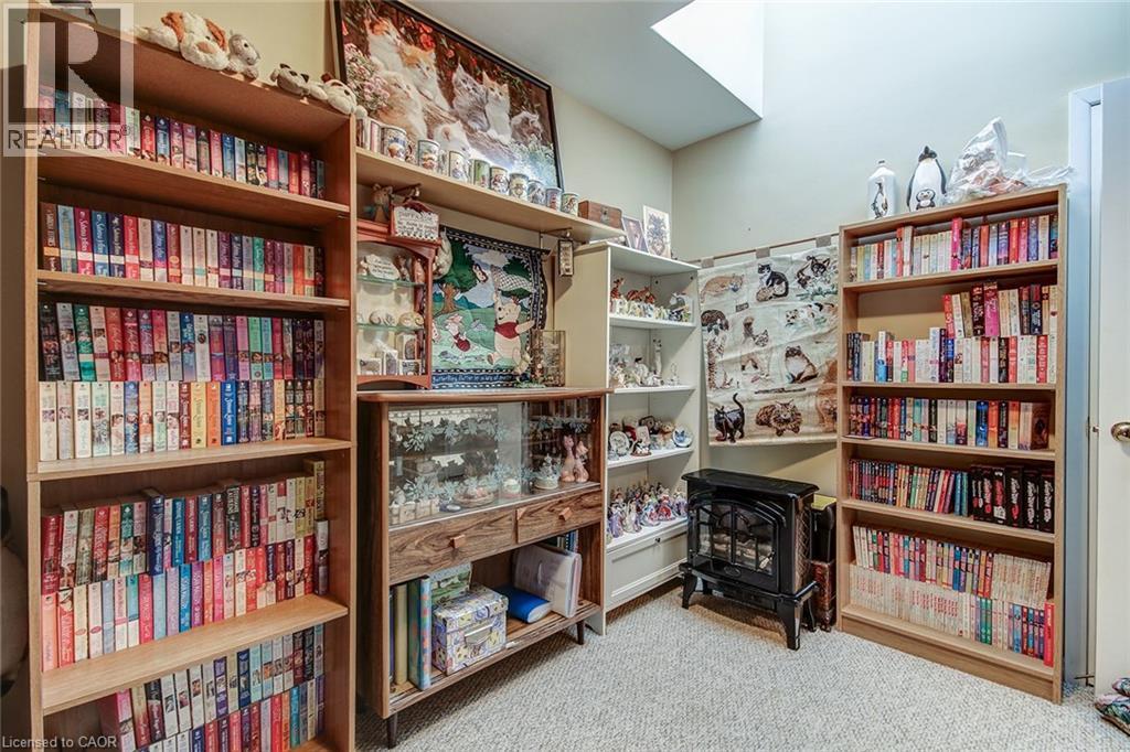 1858 Lakeshore Road W, Mississauga, ON