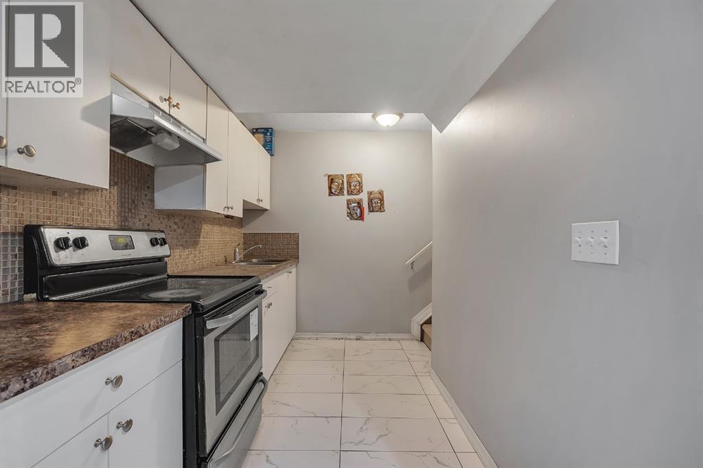 278 Saddlefield Place Ne, Calgary, AB - Indoor Photo Showing Kitchen