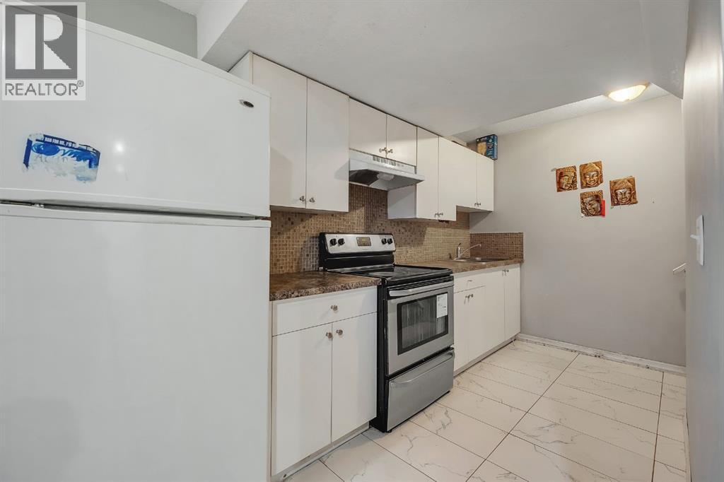 278 Saddlefield Place Ne, Calgary, AB - Indoor Photo Showing Kitchen