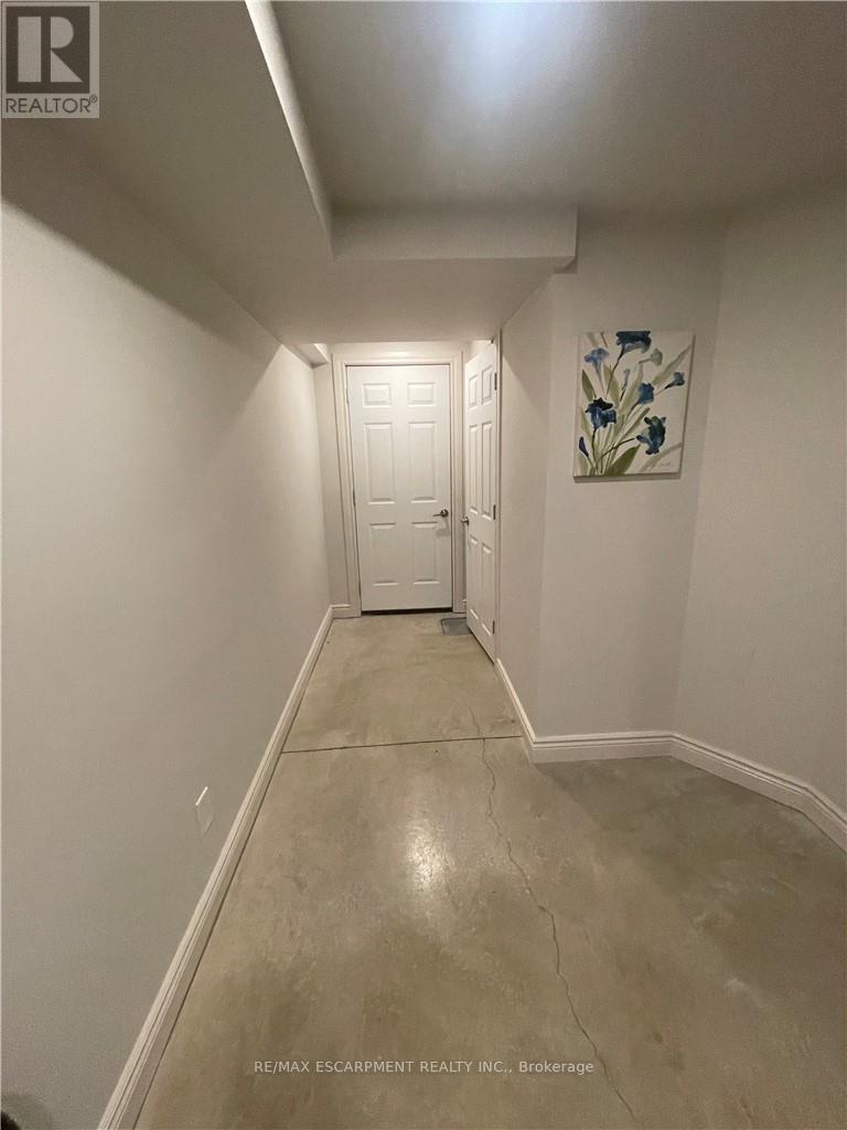 35 - 1890 Rymal Road E, Hamilton, ON - Indoor Photo Showing Other Room