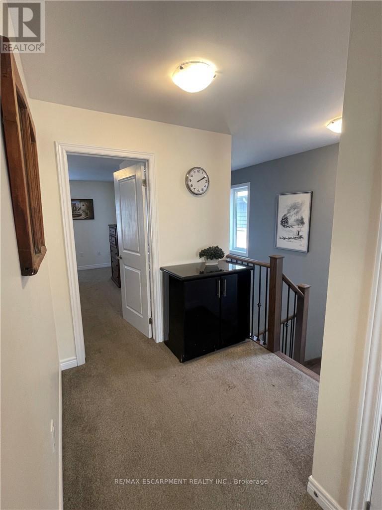 35 - 1890 Rymal Road E, Hamilton, ON - Indoor Photo Showing Other Room