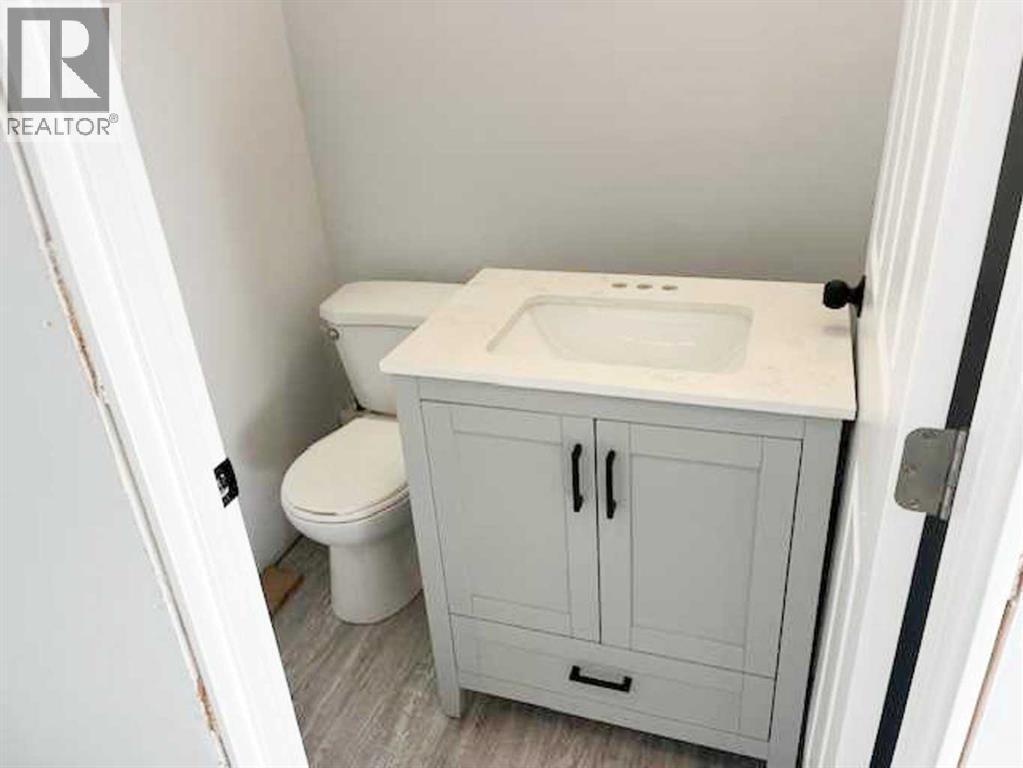 21 3 Avenue W, Marshall, SK - Indoor Photo Showing Bathroom