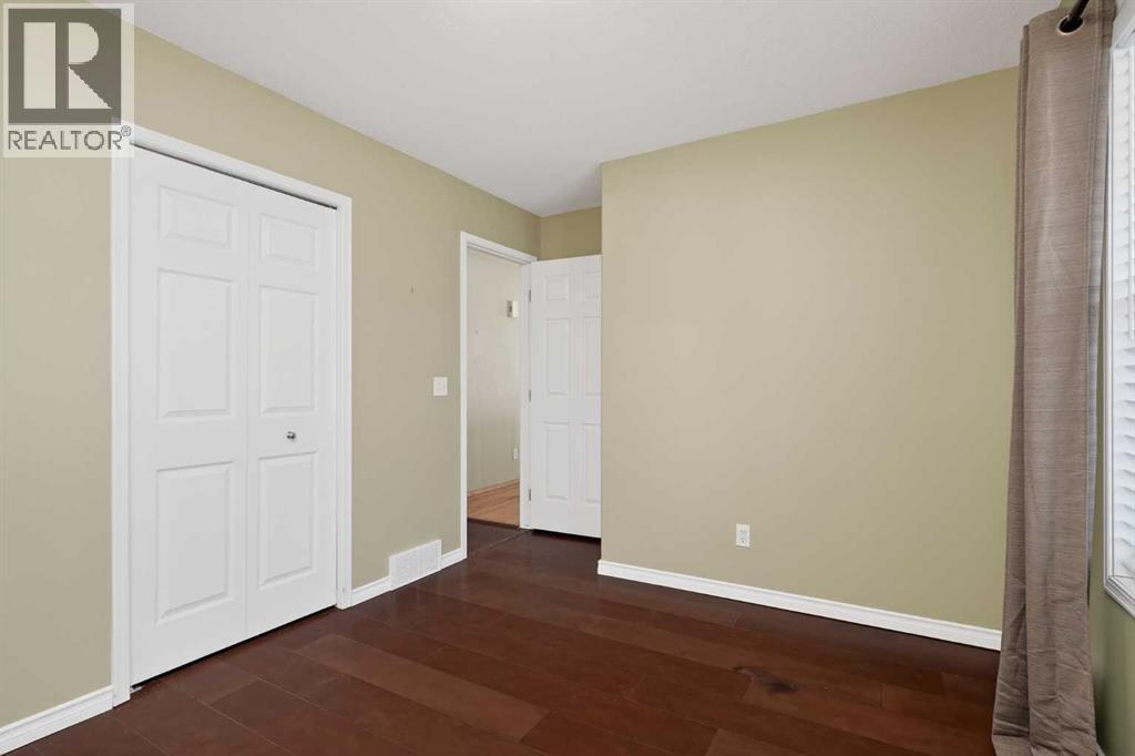25 Westfall Drive, Okotoks, AB - Indoor Photo Showing Other Room