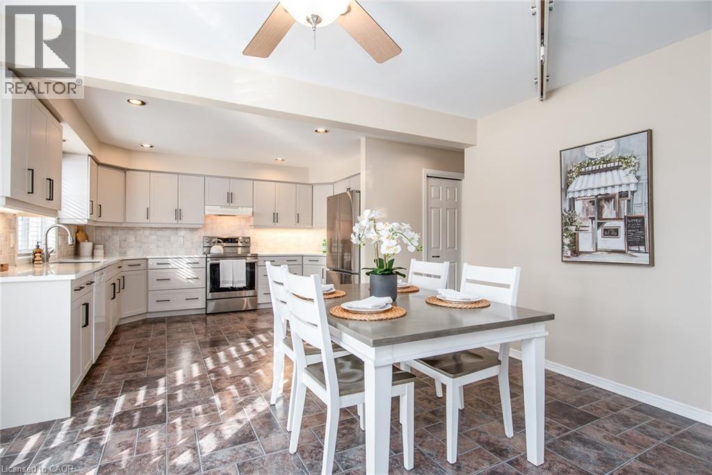 216 Northlake Drive, Waterloo, ON - Indoor