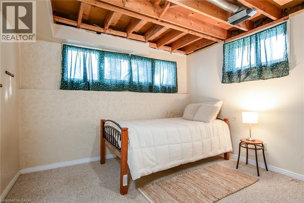 216 Northlake Drive, Waterloo, ON - Indoor Photo Showing Bedroom