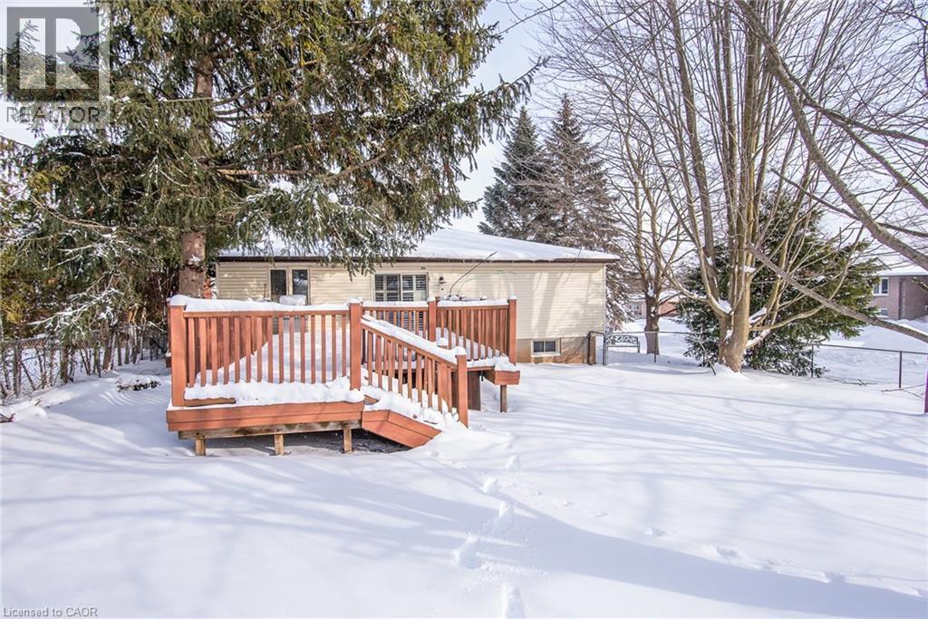 216 Northlake Drive, Waterloo, ON - Outdoor With Deck Patio Veranda