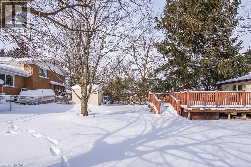 216 Northlake Drive, Waterloo, ON - Outdoor