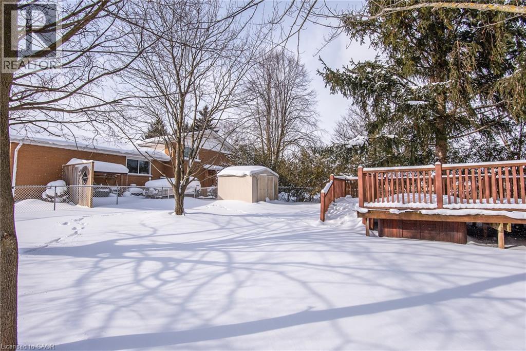 216 Northlake Drive, Waterloo, ON - Outdoor