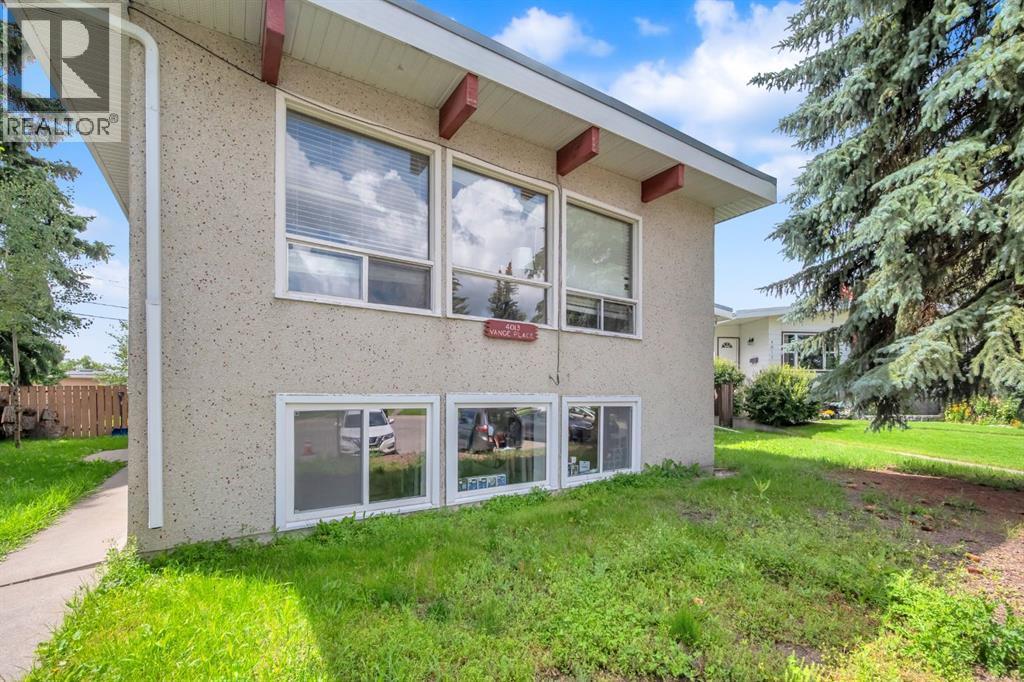 4013 Vance Place Nw, Calgary, AB - Outdoor With Exterior