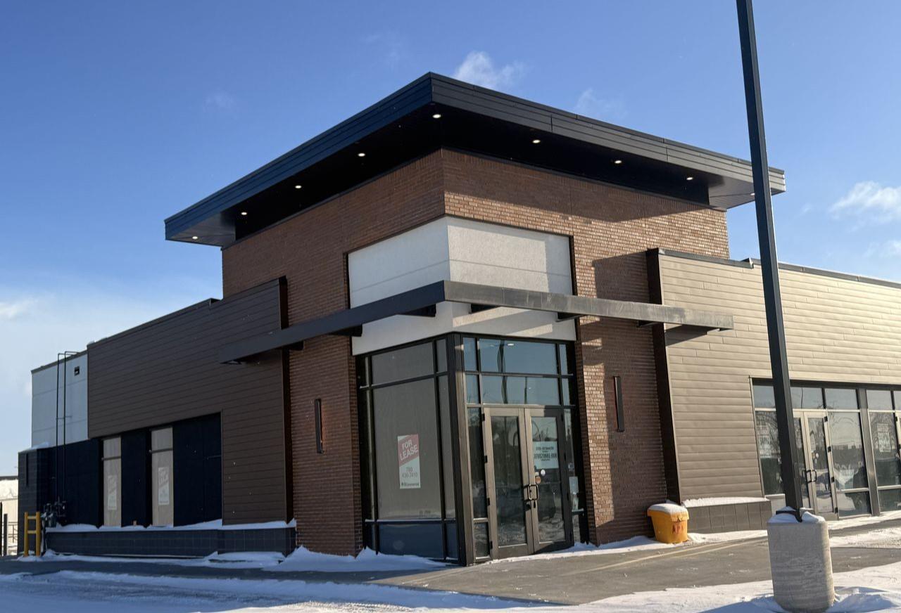 107, 5745 50 St Nw, Edmonton, AB