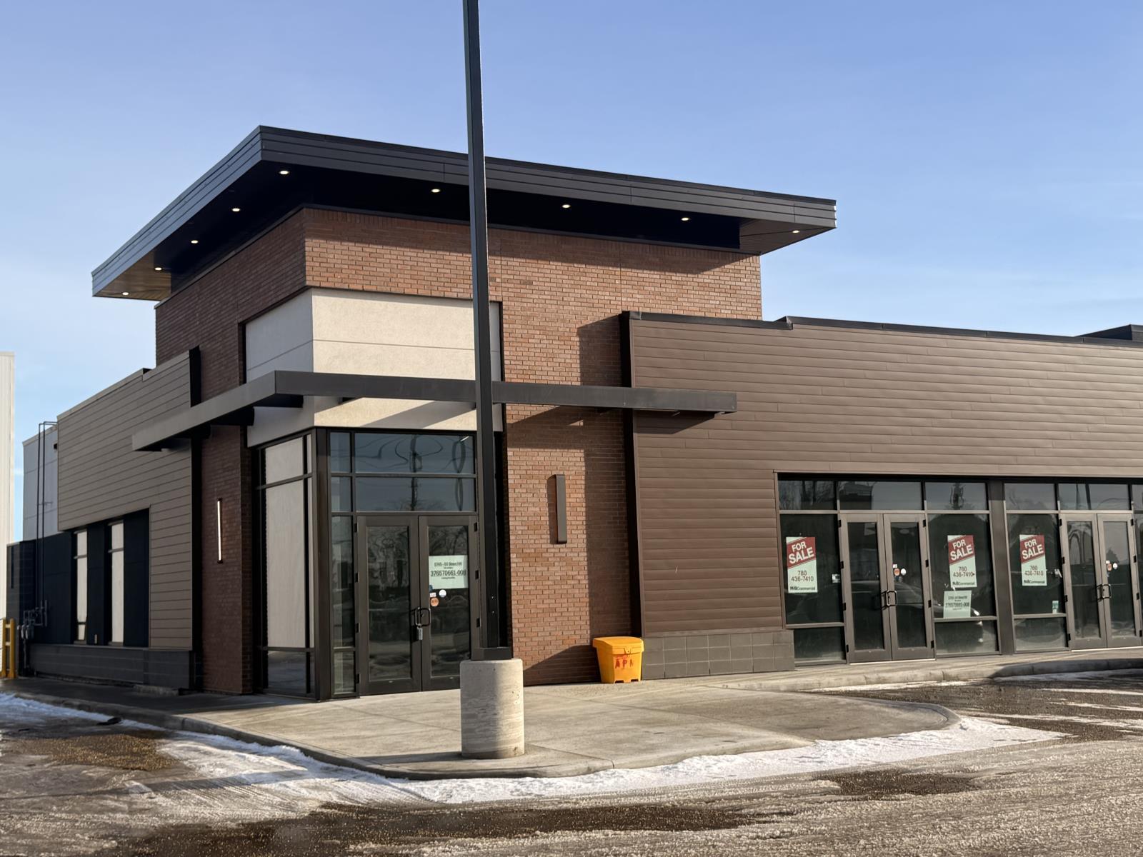 107, 5745 50 St Nw, Edmonton, AB