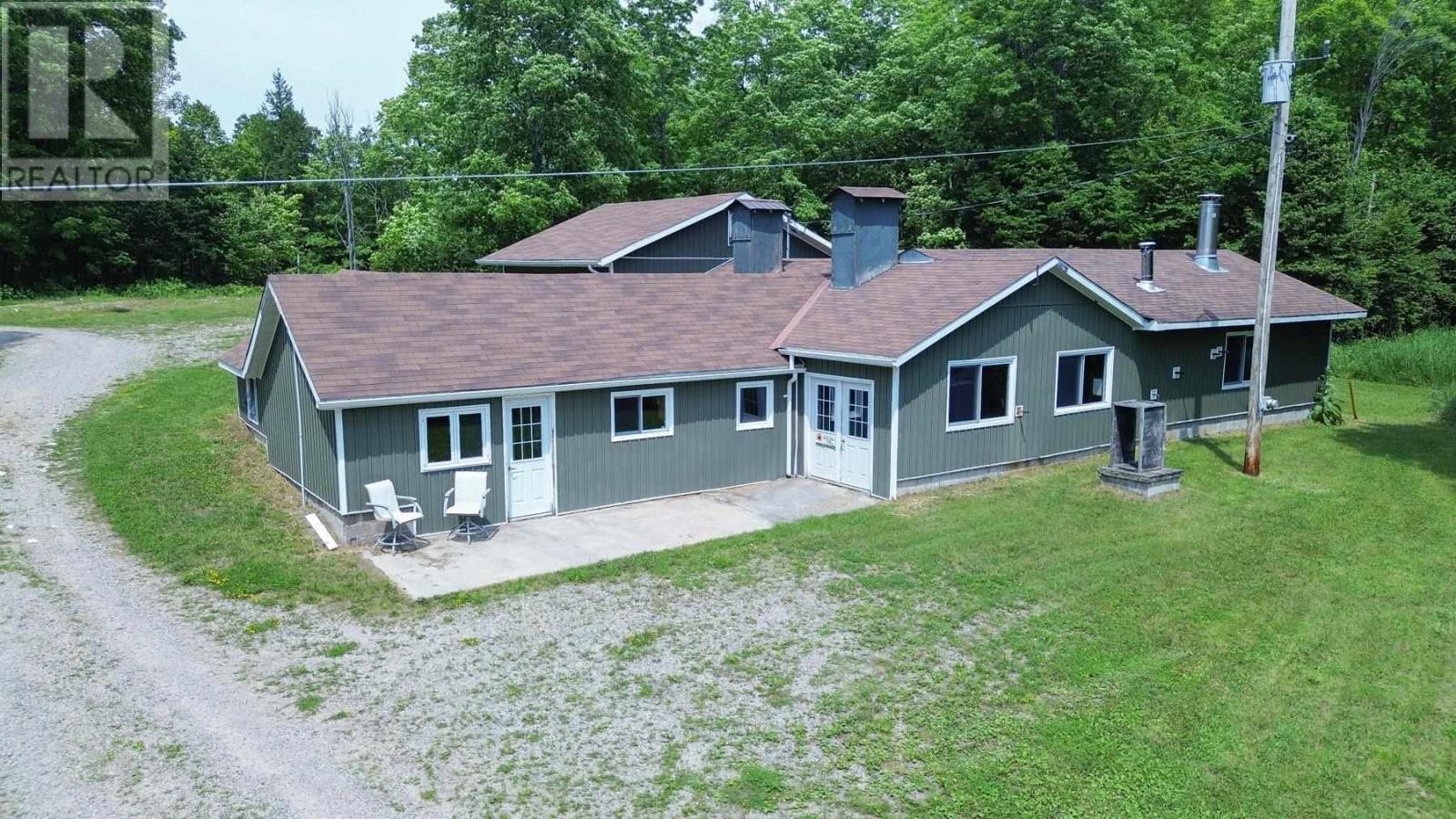 2704 A Line Rd, Richards Landing, ON - Outdoor