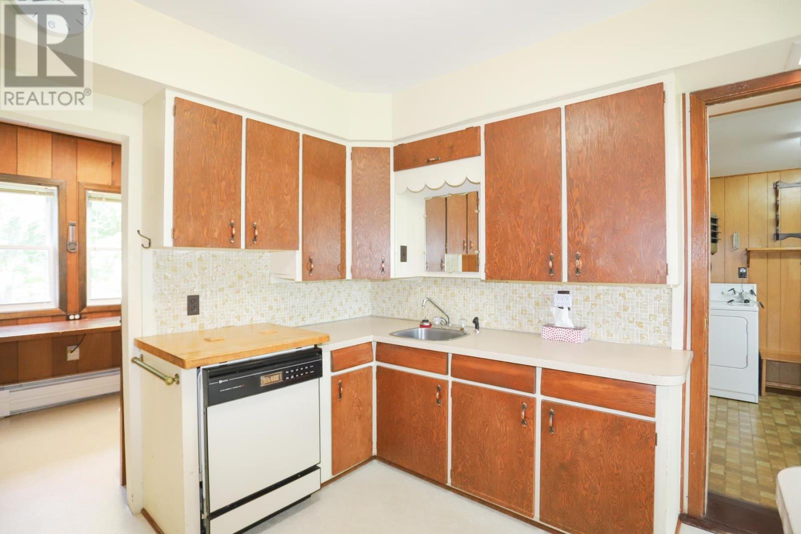 2704 A Line Rd, Richards Landing, ON - Indoor Photo Showing Kitchen