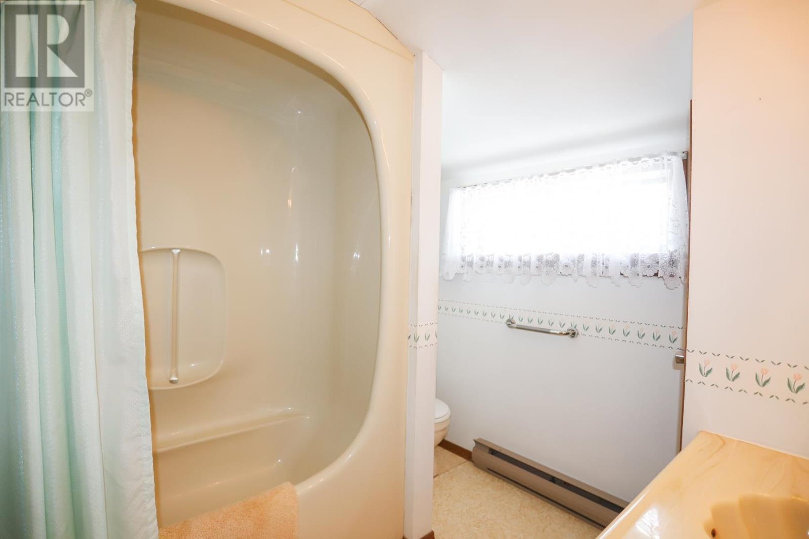 2704 A Line Rd, Richards Landing, ON - Indoor Photo Showing Bathroom