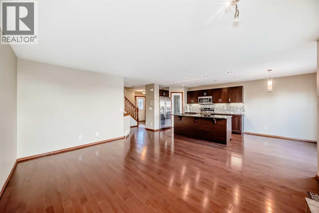 38 Springborough Way Sw, Calgary, AB - Indoor Photo Showing Kitchen