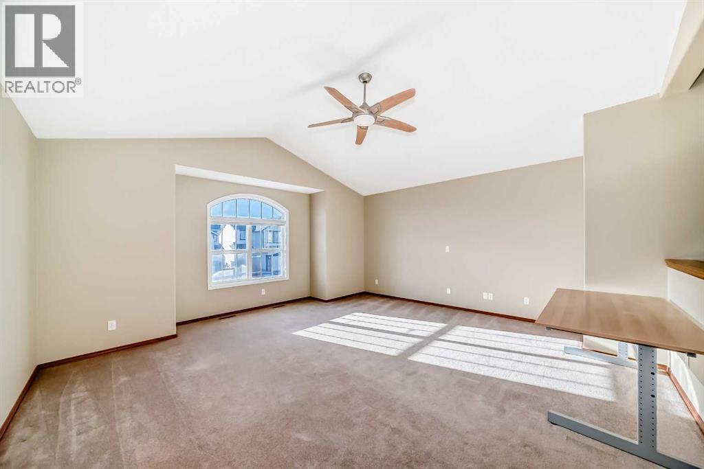 38 Springborough Way Sw, Calgary, AB - Indoor Photo Showing Other Room