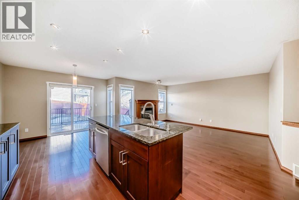38 Springborough Way Sw, Calgary, AB - Indoor Photo Showing Kitchen With Double Sink
