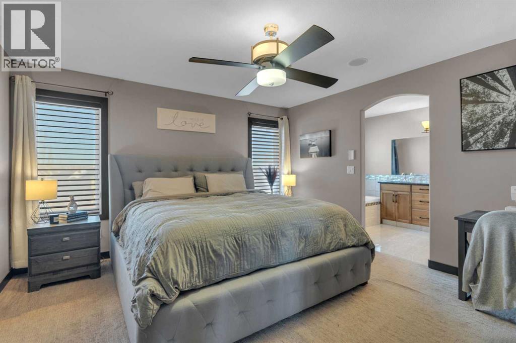 33 Sisson Avenue, Red Deer, AB - Indoor Photo Showing Bedroom