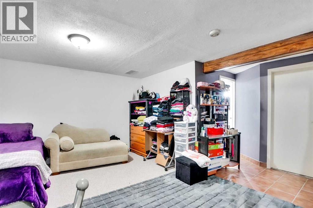 48 Templeridge Crescent Ne, Calgary, AB - Indoor