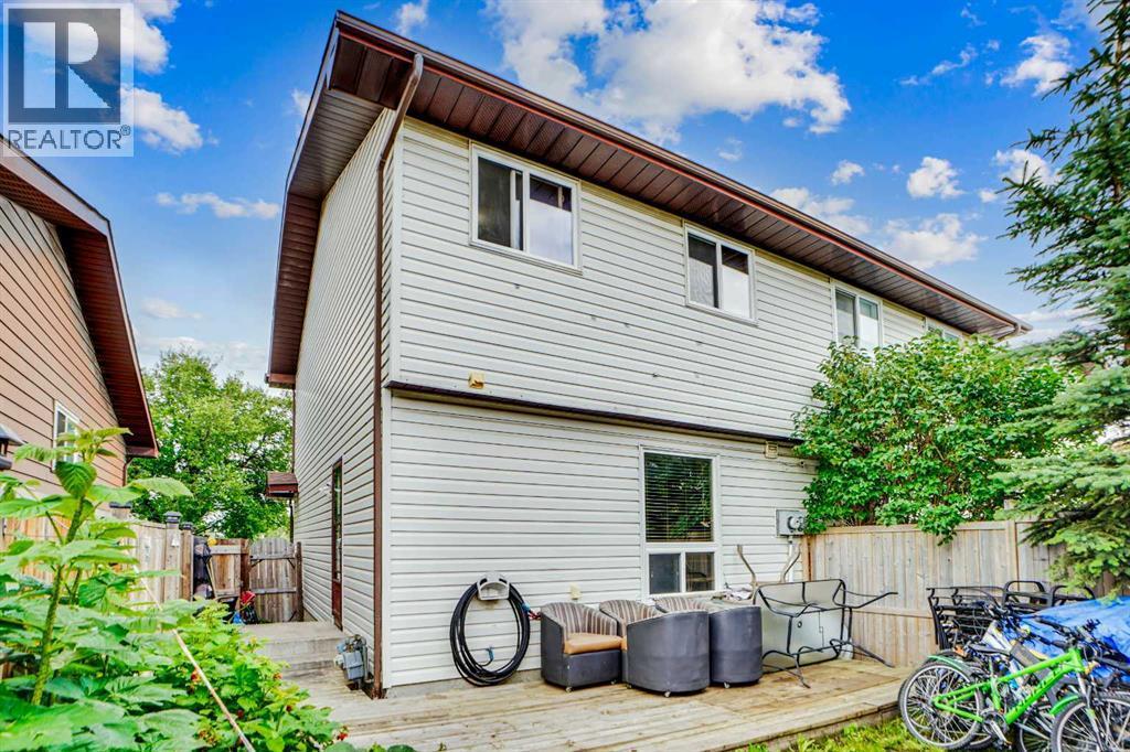 48 Templeridge Crescent Ne, Calgary, AB - Outdoor With Exterior