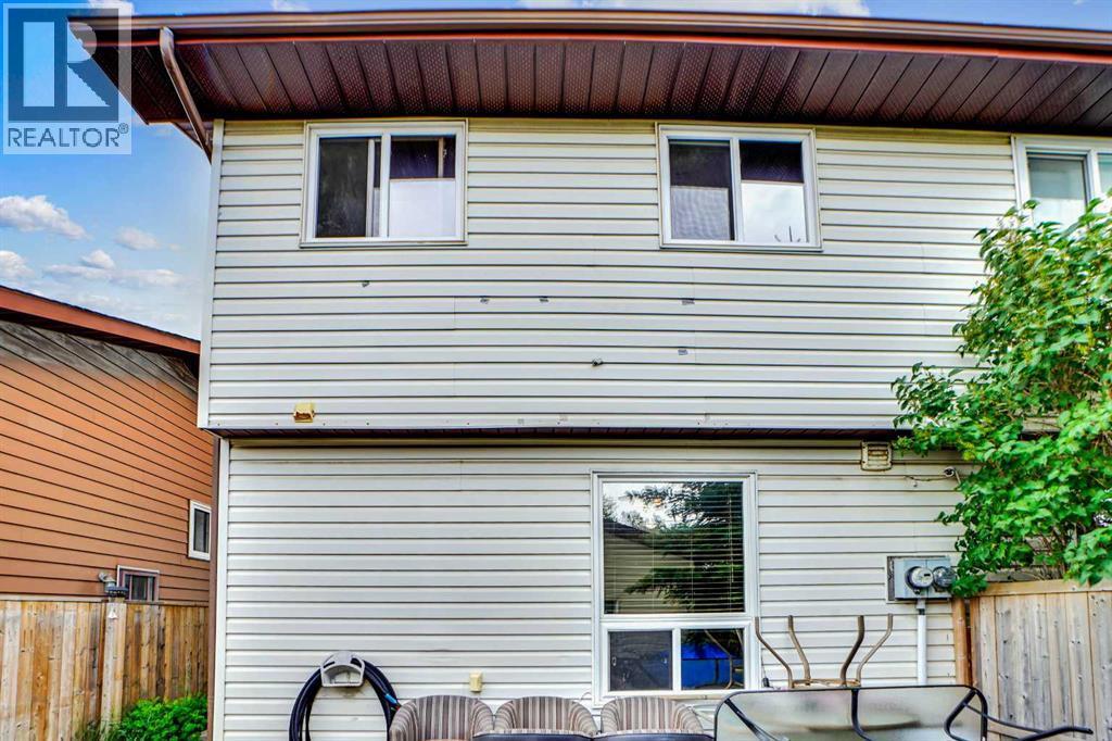 48 Templeridge Crescent Ne, Calgary, AB - Outdoor With Exterior