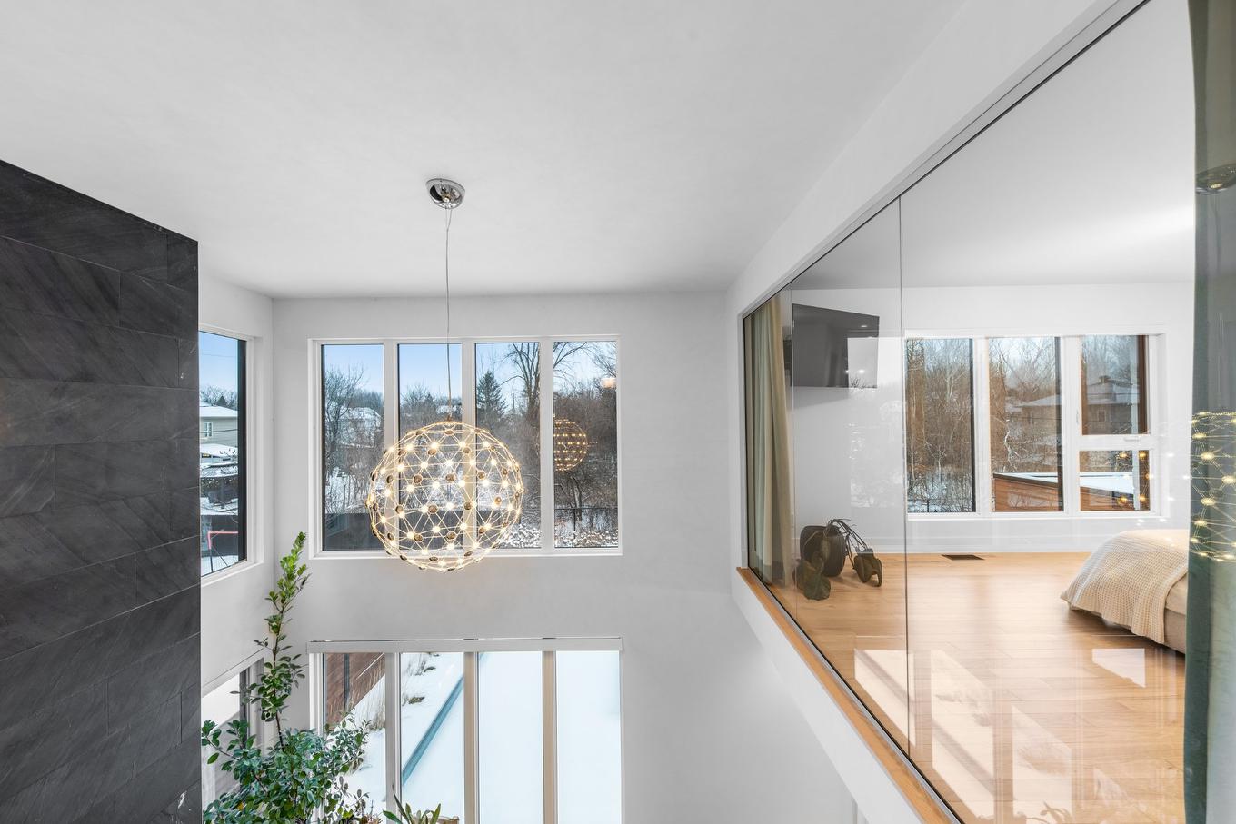 Escalier - 106 Rue Jules-Verne, Saint-Jean-Sur-Richelieu, QC - Indoor Photo Showing Other Room