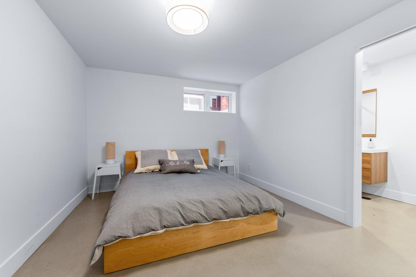 Chambre à coucher - 106 Rue Jules-Verne, Saint-Jean-Sur-Richelieu, QC - Indoor Photo Showing Bedroom