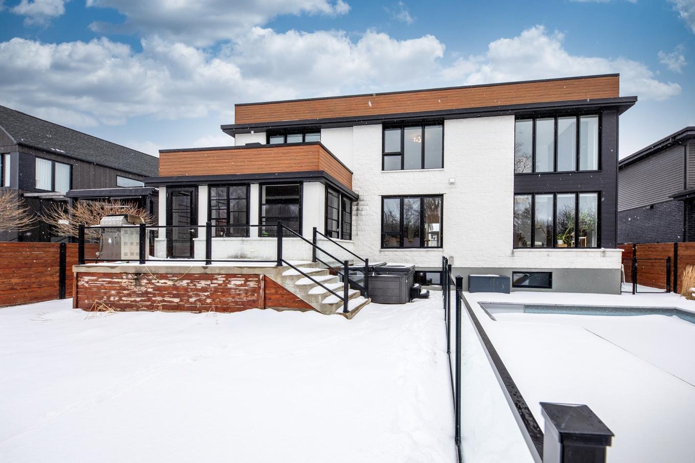 Face arrière - 106 Rue Jules-Verne, Saint-Jean-Sur-Richelieu, QC - Outdoor