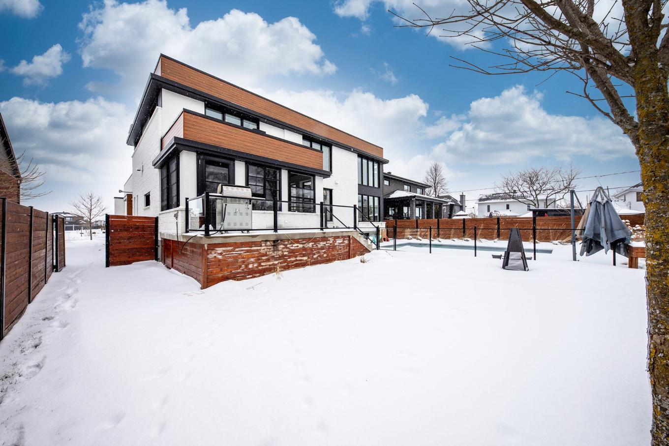 Face arrière - 106 Rue Jules-Verne, Saint-Jean-Sur-Richelieu, QC - Outdoor