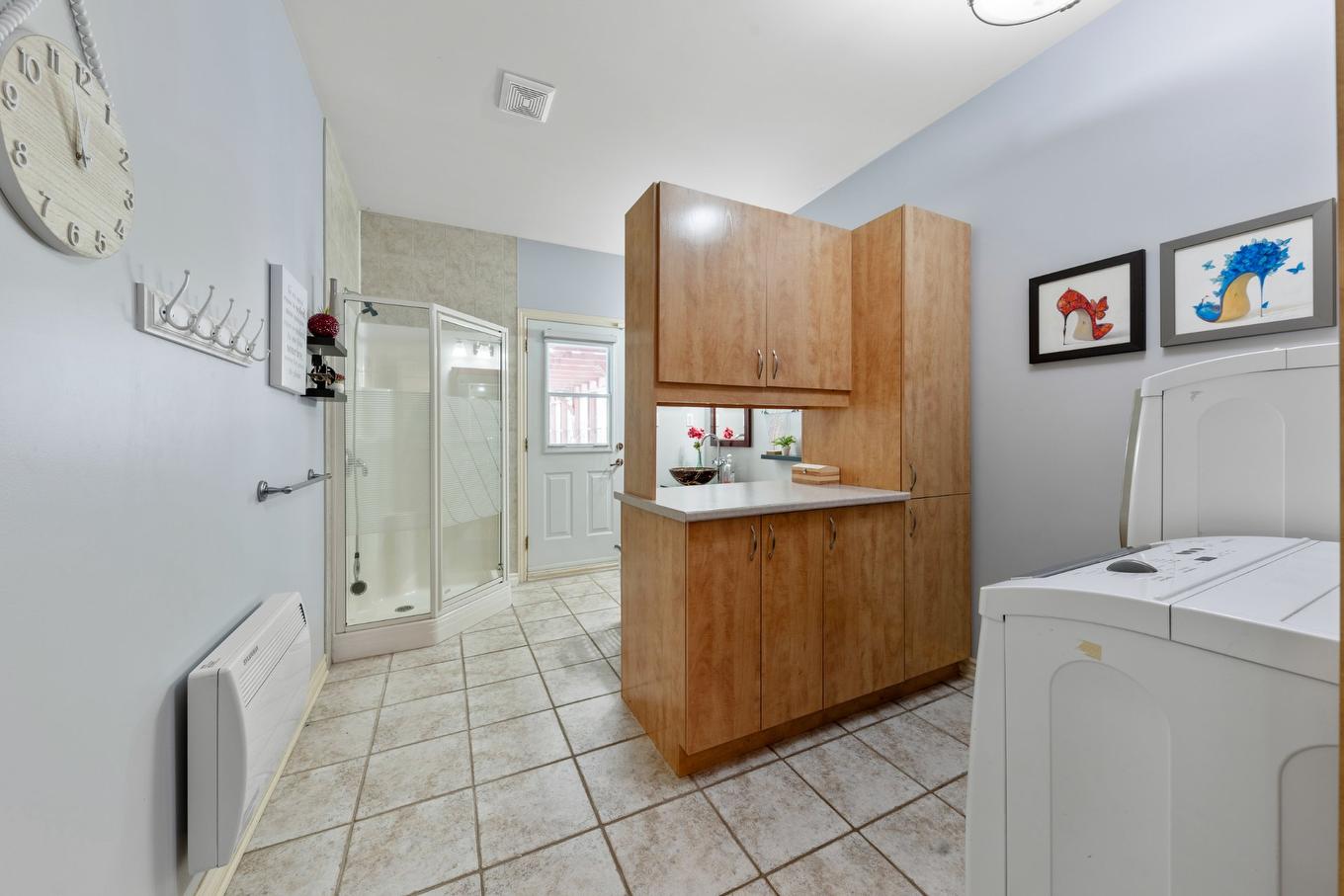 Salle de bains - 603 Ch. Du Clocher, Saint-Jean-Sur-Richelieu, QC - Indoor Photo Showing Laundry Room
