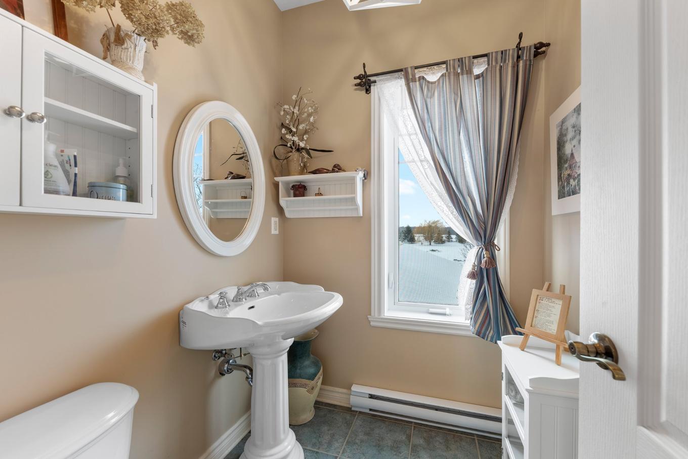 Salle d'eau - 603 Ch. Du Clocher, Saint-Jean-Sur-Richelieu, QC - Indoor Photo Showing Bathroom