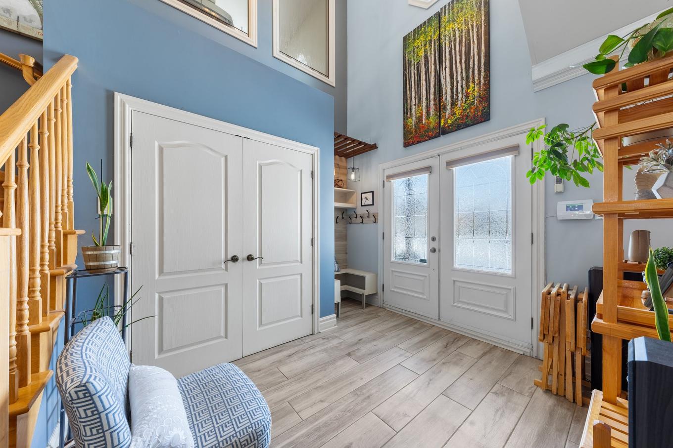 Hall d'entrée/Vestibule - 603 Ch. Du Clocher, Saint-Jean-Sur-Richelieu, QC - Indoor Photo Showing Other Room