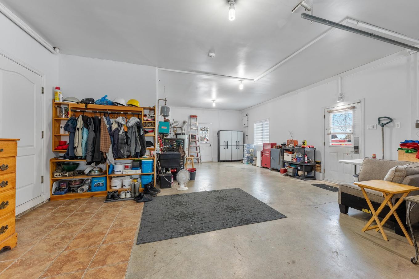 Garage - 603 Ch. Du Clocher, Saint-Jean-Sur-Richelieu, QC - Indoor Photo Showing Other Room