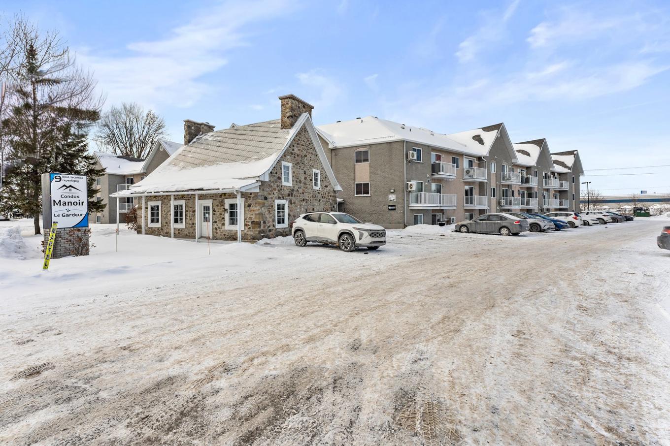 Extérieur - 107-9 Boul. Lacombe, Repentigny (Le Gardeur), QC - Outdoor With Facade