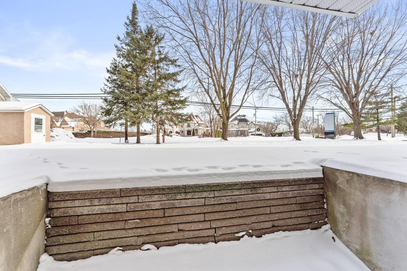 Terrasse - 107-9 Boul. Lacombe, Repentigny (Le Gardeur), QC - Outdoor