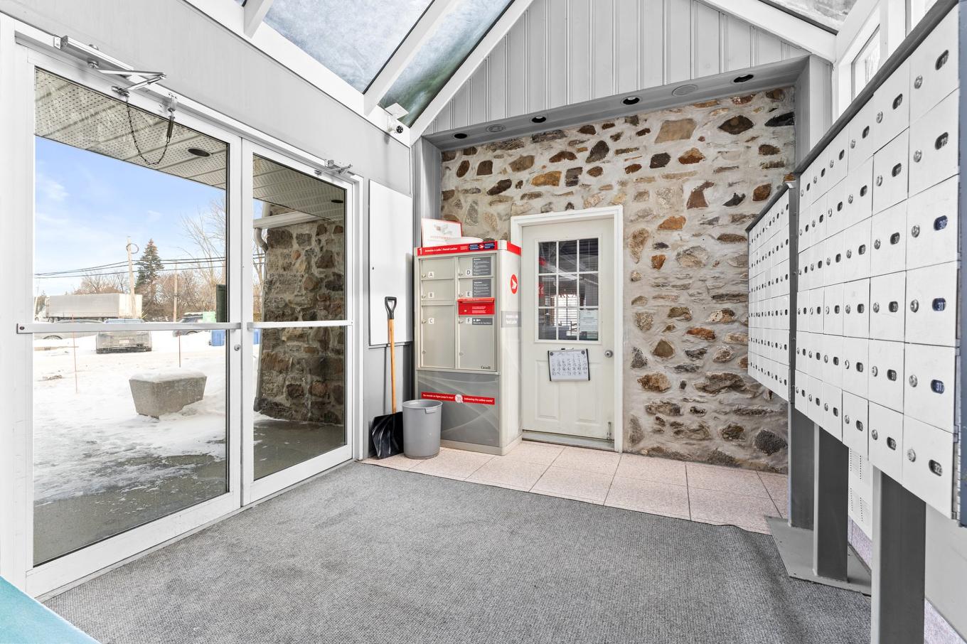 Entrée extérieure - 107-9 Boul. Lacombe, Repentigny (Le Gardeur), QC - Outdoor With Exterior