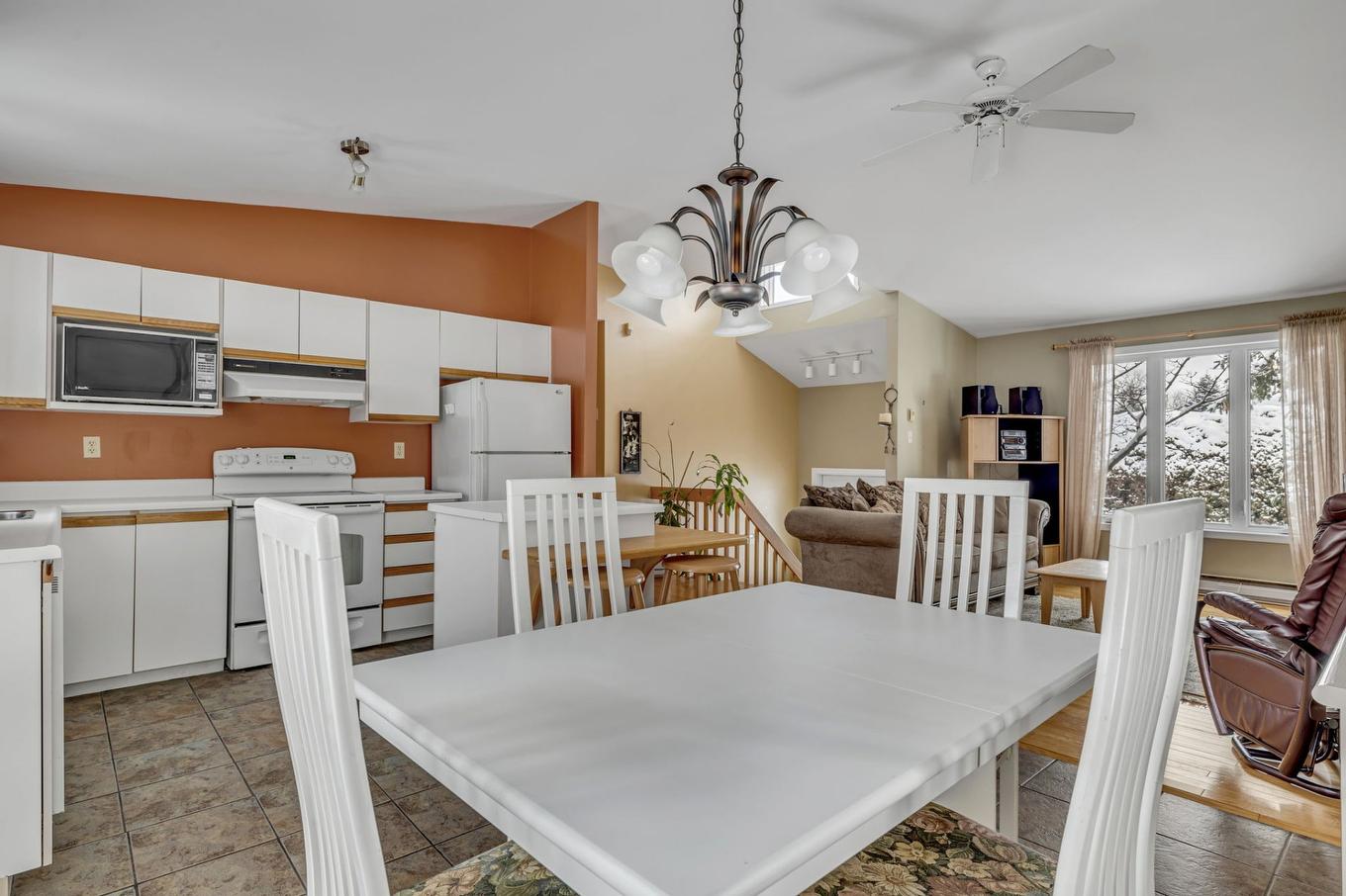 Overall view - 4801 Av. Magnan, Québec (Charlesbourg), QC - Indoor