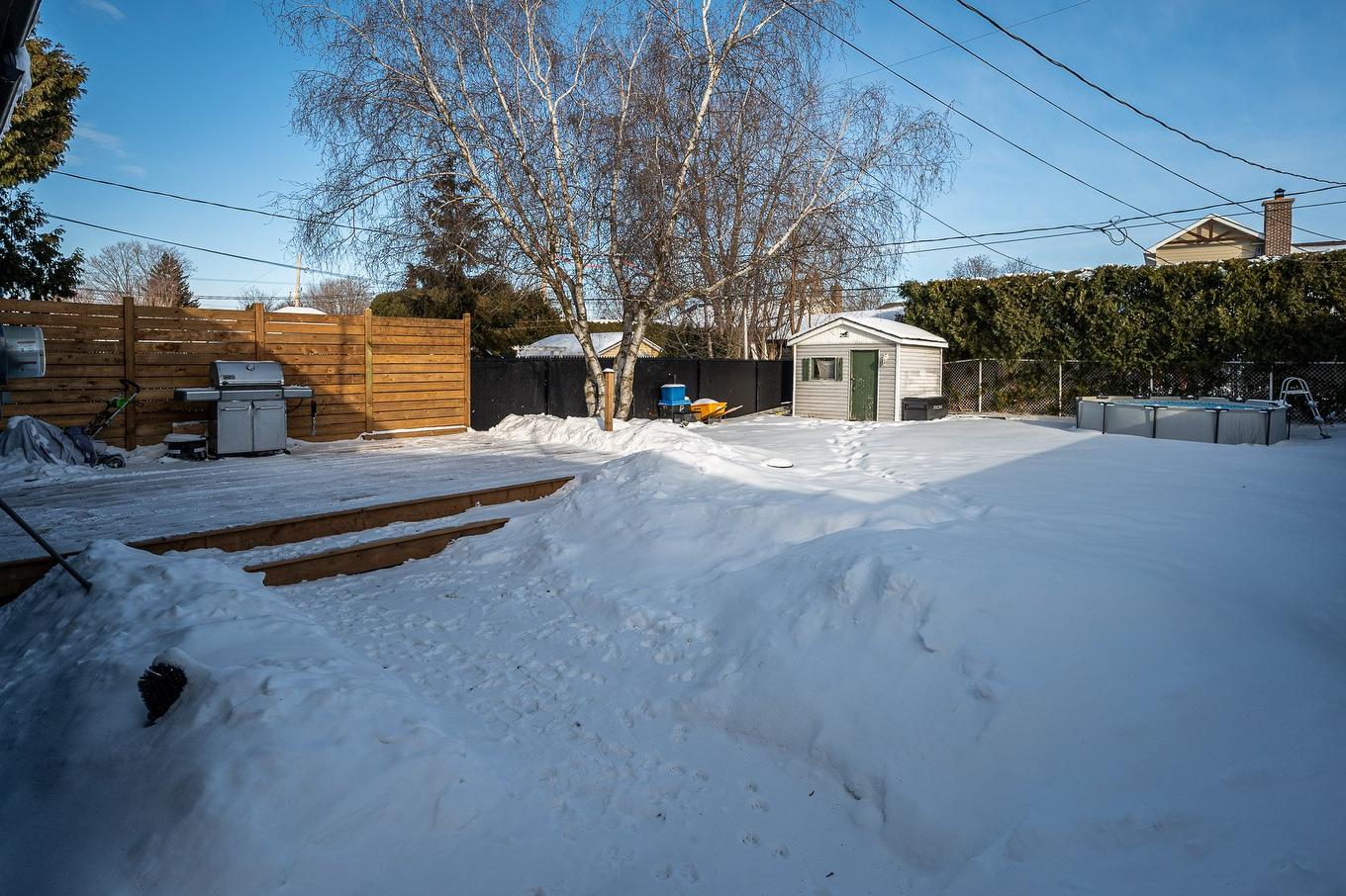 Cour - 5714 Rue Labrèche, Laval (Saint-François), QC - Outdoor