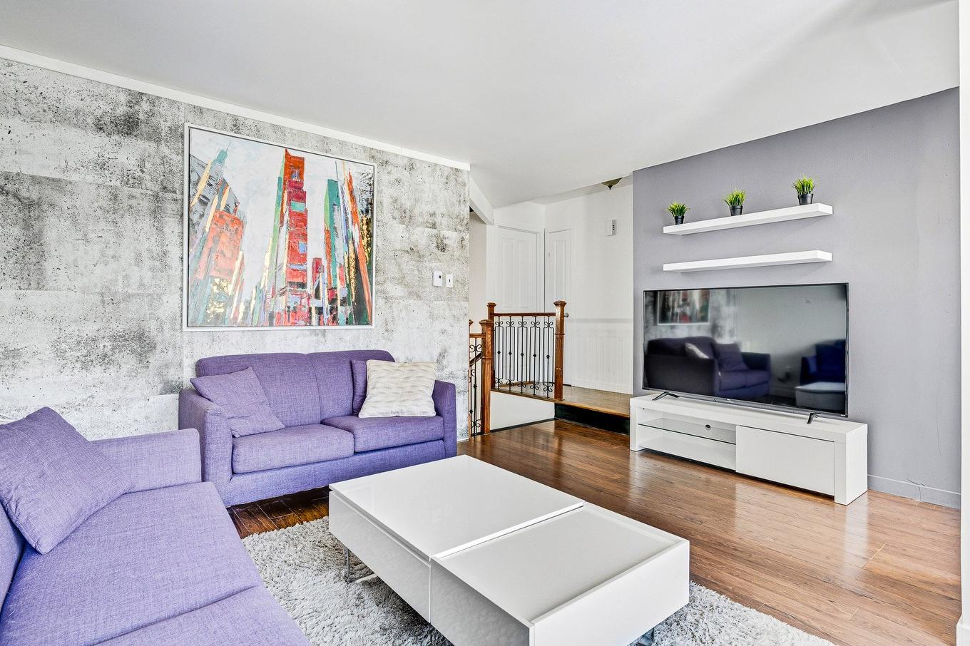 Salon - 5714 Rue Labrèche, Laval (Saint-François), QC - Indoor Photo Showing Living Room